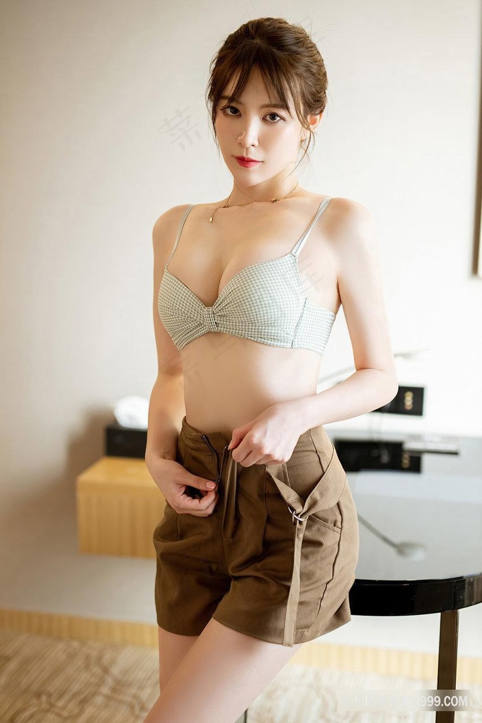 亚洲成av人片不卡无码高清首播