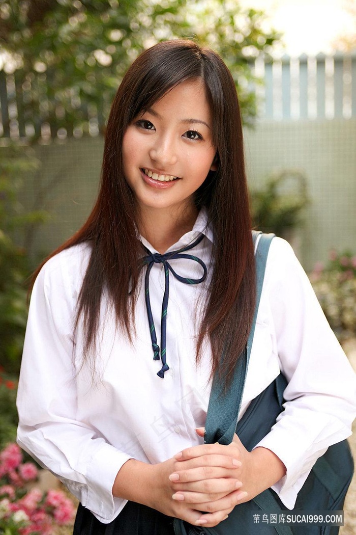 男女真人后进式猛视频